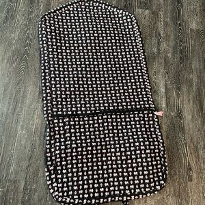 EUC Vera Bradley pink elephant hanging garment bag